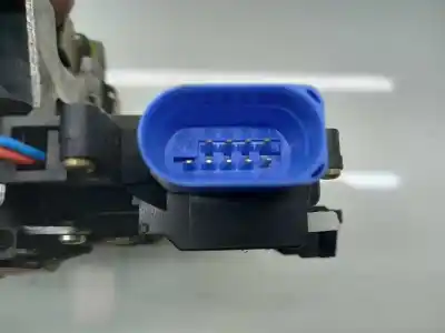 Автозапчасти б/у замок передней правой двери за volkswagen caddy ka/kb (2k) life ссылки oem iam 3d1837016ac  3d1837016