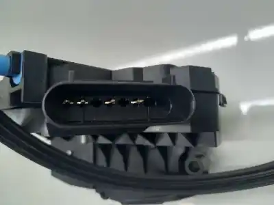 Автозапчасти б/у замок передней правой двери за ford c-max (ceu) titanium ссылки oem iam 2048282  am5au21812be