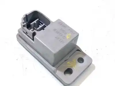 Pezzo di ricambio per auto di seconda mano relè per subaru impreza g12 classic riferimenti oem iam 88018fe010