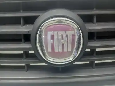 Second-hand car spare part front grille for fiat doblo monospace (119_, 223_) 1.3 jtd oem iam references 735482023  