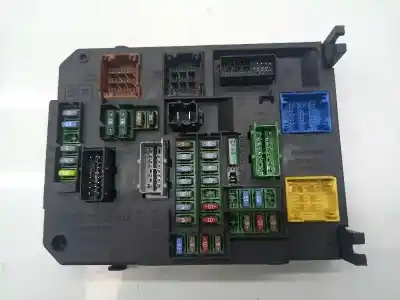 Second-hand car spare part fuse box unit for citroen ds4 style oem iam references 6580yr