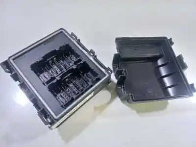Peça sobressalente para automóvel em segunda mão caixa de fusíveis e relés por ford focus turn. (cb8) st line tdci referências oem iam 2434802