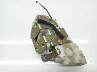 Second-hand car spare part rear left door lock for nissan pick-up (d22) king cab challenge 4x4 oem iam references 805035p01a