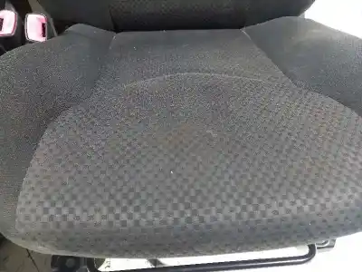 Автозапчастина б/у комплект сидів для toyota rav 4 (a3) executive посилання на oem iam   