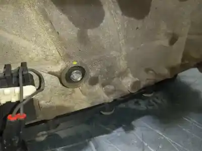 Автозапчасти б/у взорванная коробка передач за land rover discovery 4 tdv6 hse ссылки oem iam 1068301309  241027