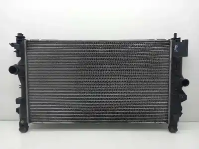 Автозапчастина б/у водяний радіатор для opel zafira tourer expression посилання на oem iam 39074656  13312812