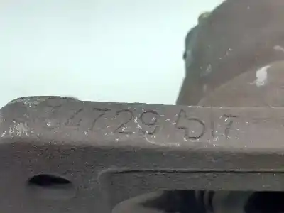 Автозапчастина б/у передній правий гальмівний супорт для jeep cherokee (kj) 2.8 crd 4x4 посилання на oem iam 5066422aa  