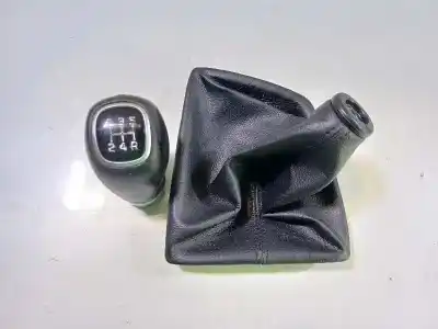 Second-hand car spare part gear lever knob for hyundai i20 25 aniversario oem iam references 43711c71104x  84640c80004x