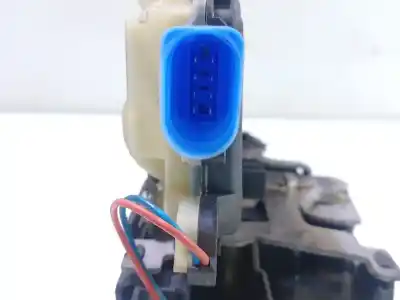 Second-hand car spare part rear left door lock for vw multivan v (7hm, 7hn, 7hf, 7ef, 7em, 7en) 2.0 bitdi 4motion oem iam references 7e1837015a  3b1837015aq