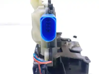 Second-hand car spare part left front door lock for vw multivan v (7hm, 7hn, 7hf, 7ef, 7em, 7en) 2.0 bitdi 4motion oem iam references 7e1837015a  3b1837015aq