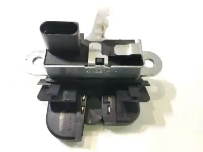 Pièce détachée automobile d'occasion COFFRE / SERRURE DE PORTE pour SEAT ALTEA XL (5P5)  Références OEM IAM 5P8827505B  