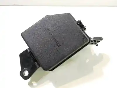 Second-hand car spare part fuse box unit for toyota rav 4 v (_a5_, _h5_) 2.5 hybrid awd (axap54) oem iam references 8261042090  