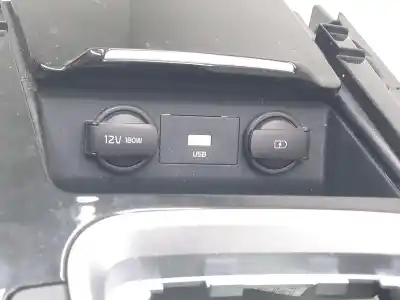 Автозапчастина б/у центральний подлокник для kia xceed (cd) 1.4 t-gdi посилання на oem iam 84660j7100wk 84610j7400wk 