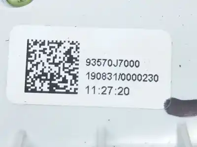 Автозапчасти б/у выключатель левого переднего окна за kia xceed (cd) 1.4 t-gdi ссылки oem iam   93570j7000