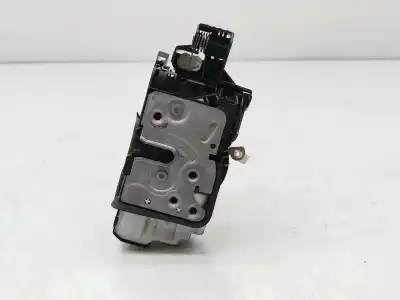 Second-hand car spare part left front door lock for volvo v40 r-design oem iam references 31440389