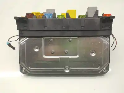 Pièce détachée automobile d'occasion boîtes à fusibles pour mercedes-benz viano (w639) 2.2 cdi compacto (639.811) références oem iam 6395450201  
