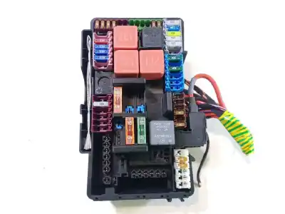Second-hand car spare part fuse box unit for mercedes clase c t-model (s205) c 220 bluetec / d (205.204) oem iam references   