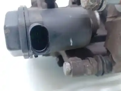 Автозапчастина б/у задній лівий гальмівний супорт для audi a4 b8 (8k2) 2.0 tdi посилання на oem iam 8k0615403b  