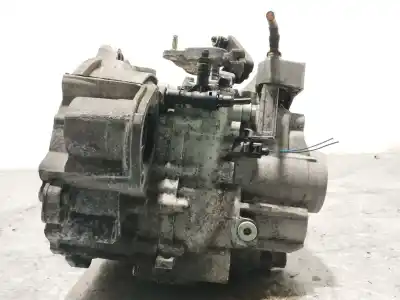 Second-hand car spare part gearbox for vw passat b6 variant (3c5) 2.0 tdi oem iam references kxx 05129p02 1402000129