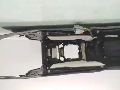 Second-hand car spare part center console for land rover range rover evoque (l538) 2.0 d 4x4 oem iam references   bj3204569aa