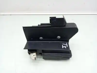 Peça sobressalente para automóvel em segunda mão fechadura da porta traseira esquerda por dacia sandero iii 1.0 sce 65 referências oem iam 825033052r