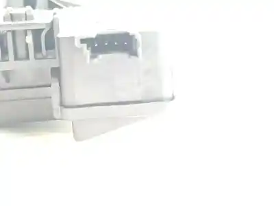 Second-hand car spare part trunk lock for bmw 5 (e60) 530 xi oem iam references 51247840617  8196401