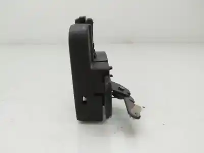 Second-hand car spare part trunk lock for volkswagen caddy iii monospace (2kb, 2kj, 2cb, 2cj) 1.9 tdi oem iam references   2k0827505j