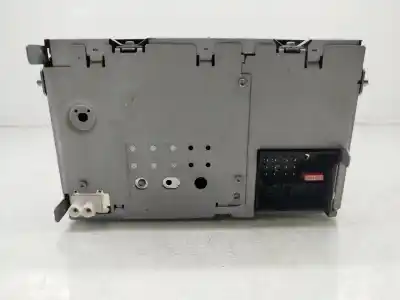 Second-hand car spare part audio system / radio cd for volkswagen caddy iii monospace (2kb, 2kj, 2cb, 2cj) 1.9 tdi oem iam references  bp7647201360 1k0035186aa