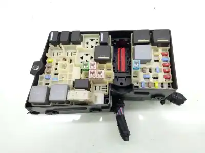 İkinci el araba yedek parçası röle/sigorta kutusu için ford c-max ii (dxa/cb7, dxa/ceu) 1.6 tdci oem iam referansları av6t14a067ac av6t14a142ab 5b0q10107