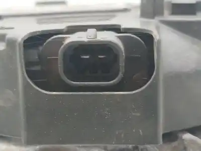Автозапчастина б/у генератор для opel astra j lim. selective посилання на oem iam  2618063a 13586366