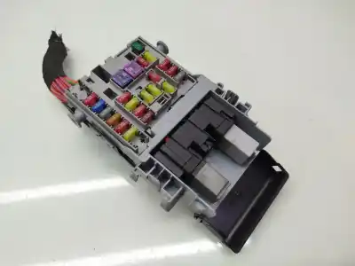 Pezzo di ricambio per auto di seconda mano scatola relè/fusibili per opel zafira tourer c (p12) 1.6 cdti (75) riferimenti oem iam 13222786  