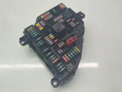 Peça sobressalente para automóvel em segunda mão caixa de fusíveis e relés por bmw 5 (f10) 535 i referências oem iam 