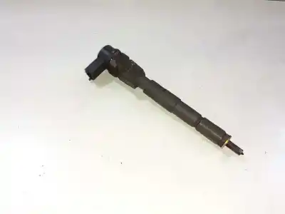 Tweedehands auto-onderdeel injector voor opel insignia sports tourer sport 4x4 oem iam-referenties 0445110327