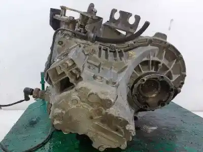 Second-hand car spare part gearbox for mercedes-benz vito (w638) combi 110 d euro 2 (638.174) oem iam references a6382601100 220998 048820