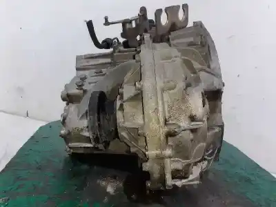 Second-hand car spare part gearbox for mercedes-benz vito (w638) combi 110 d euro 2 (638.174) oem iam references a6382601100 220998 048820