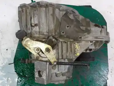 Second-hand car spare part gearbox for mercedes-benz vito (w638) combi 110 d euro 2 (638.174) oem iam references a6382601100 220998 048820