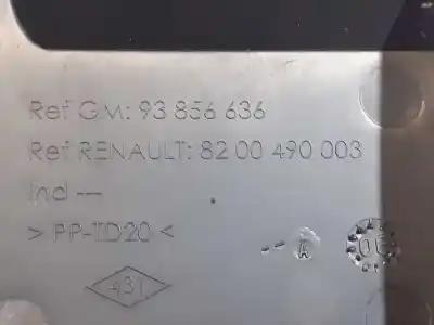 Pièce détachée automobile d'occasion boîtes à fusibles pour renault trafic combi (ab 4.01) 27 cn combi6 acristalado parcial références oem iam 8200490003  93856636