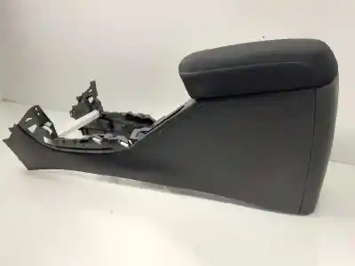 Second-hand car spare part center armrest for toyota rav 4 (a3) executive oem iam references 5890142081b3