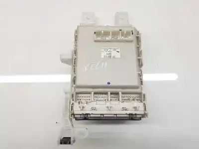 Автозапчасти б/у блок реле/предохранителей за toyota rav 4 (a3) executive ссылки oem iam 8273042011  8f300899
