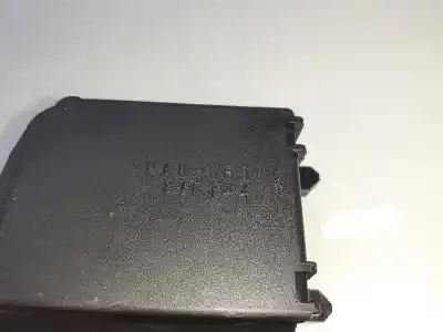 Pezzo di ricambio per auto di seconda mano comando pulito per citroen c1 1.0 vti riferimenti oem iam 17f1443  