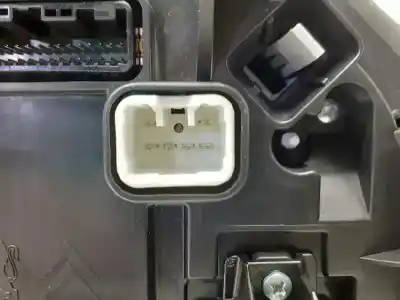 Peça sobressalente para automóvel em segunda mão quadrante por citroen c1 1.0 vti referências oem iam 69644750u  