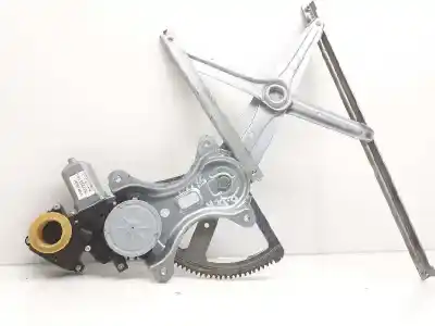 Second-hand car spare part passenger side right window regulator for toyota corolla verso (r1) 2.2 d-4d sport oem iam references 698100f010