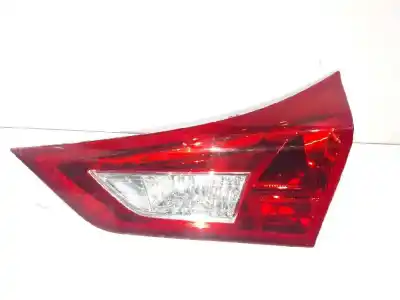 Автозапчасти б/у внутренний правый задний фонарь за toyota auris 1.8 16v (híbrido) ссылки oem iam 