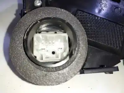 Автозапчастина б/у замок передній праві двері для toyota yaris (ksp9/scp9/nlp9) 1.4 turbodiesel cat посилання на oem iam   