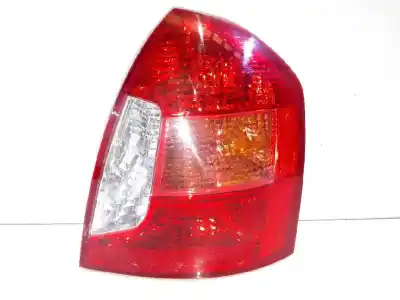Peça sobressalente para automóvel em segunda mão farolim traseiro direito por hyundai accent (mc) 1.4 cat referências oem iam 924021e088