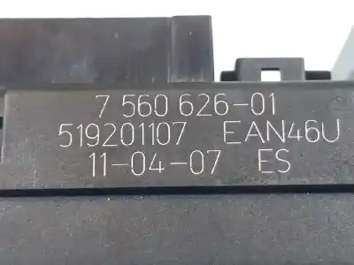 Pezzo di ricambio per auto di seconda mano scatola relè/fusibili per bmw x3 (e83) 2.5si riferimenti oem iam 7560626  519201107