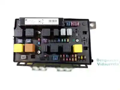 Second-hand car spare part fuse box unit for opel astra h ber. 2.0 16v turbo oem iam references 13206755  5dk00866844