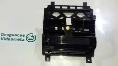 Автозапчастина б/у попільничка для audi a3 (8p) 2.0 16v fsi посилання на oem iam 8p0857951  