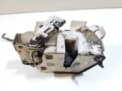 Автозапчастина б/у замок заднього правого дверя для mitsubishi l 200 (k6/7) 2.5 td cat посилання на oem iam   