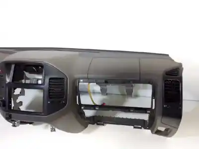 Second-hand car spare part dashboard for mitsubishi montero (v60/v70) 3.2 di-d all-four oem iam references   